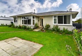 ## UNDER OFFER ##  Quiet, Safe, and Cosy