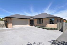 3 bedroom + Study Family Home