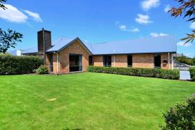 *****NOW UNDER OFFER*****