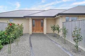 UNDER OFFER - Affordable Luxury