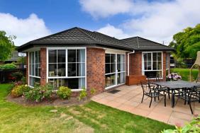 Blue Ribbon Special ## UNDER OFFER ##