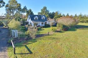 UNDER OFFER - Wooded and Private