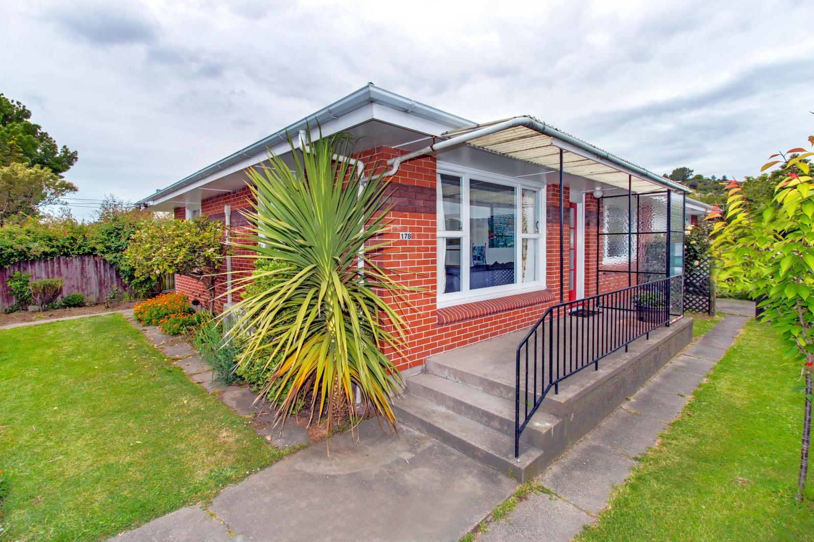 SOLD 178 Centaurus Road, St. Martins, Christchurch 8022