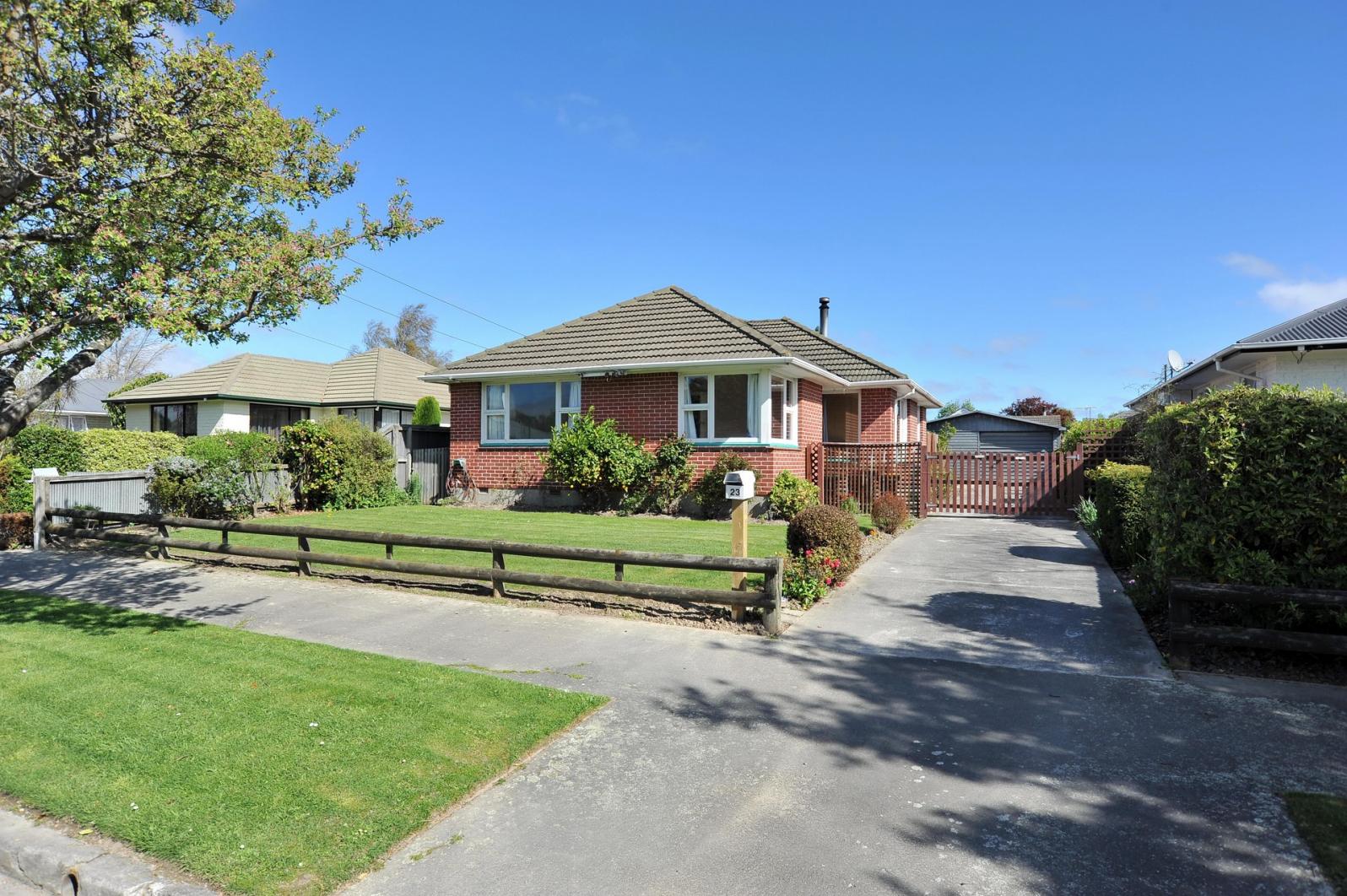 SOLD 23 Reynolds Avenue, Christchurch 8053