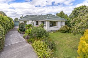Big House, Big Land, Big Value !