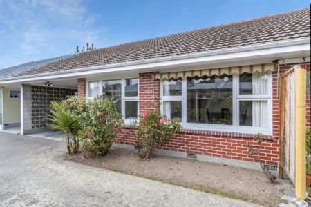 What A Price in Cashmere ! Under Offer