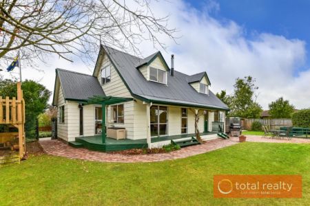 Attractive Four Bedroom Family Home