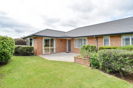 Great Family Home – Top Location