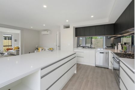 Sophisticated Detail – Easy Care Elegance