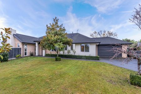 Spacious Family Home in Tumara Park