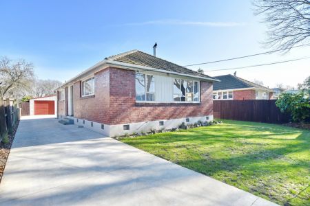 Ideal Family Home On Large Section