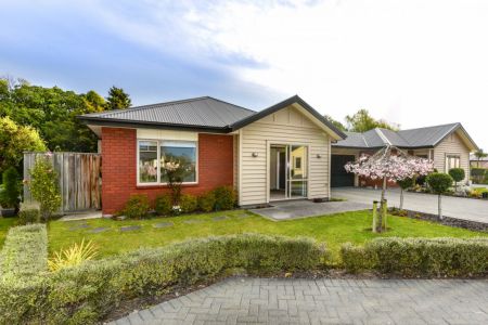 Another Lovely Villa Just Listed