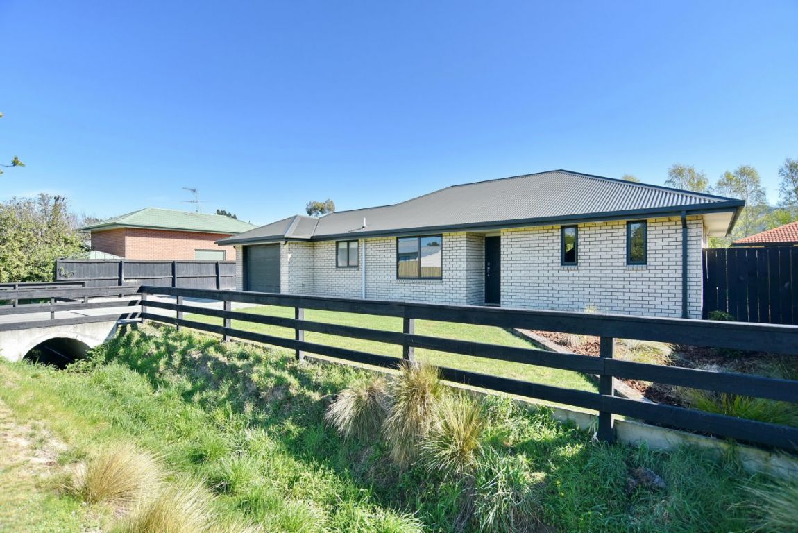 SOLD 78 Church Street, Oxford 7430