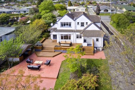 Stunning Family Home!