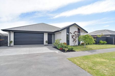 Top Location – Close Amenities