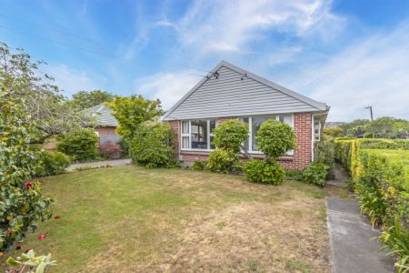 3 Bedroom Family Home In Need Of TLC