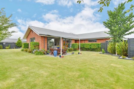 Beautifully Presented, Superbly Located