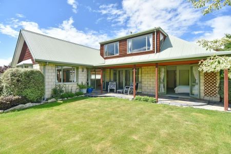 Top Location – Superb Family Home