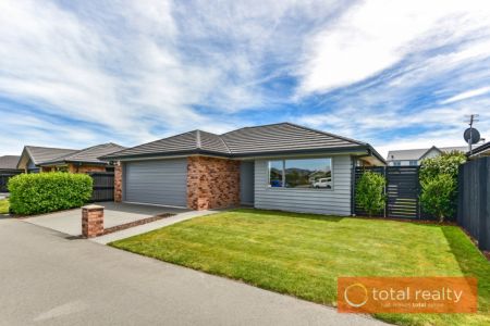 Super House In Super Location