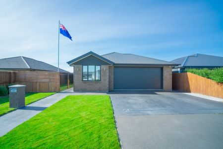 Stunning Home, Very Desirable Location