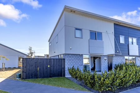 Modern Living And Perfect Location
