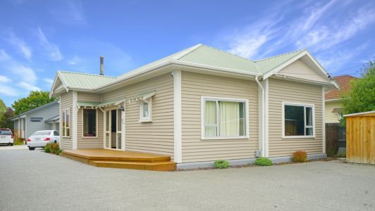 * Open Home Cancelled* A Real Family Haven