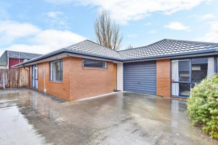 Spacious Family Haven In Sought After Location