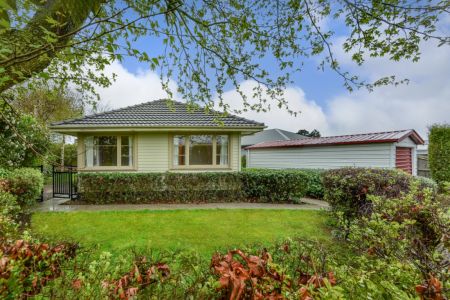 A Sweet First Home.. Just For You!!