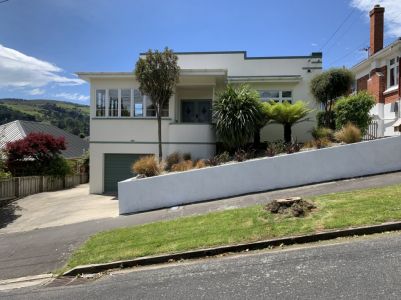 Spacious Family Home with Views