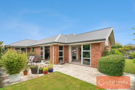 Executive Home In Popular Aidanfield