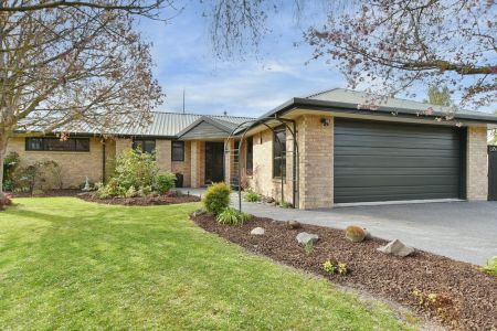 Top Location - Opportunity For The Astute Here