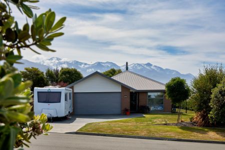 Modern Living and Mountain Views