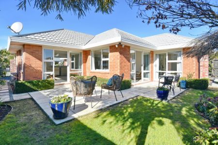 Front Sunny Standalone Townhouse