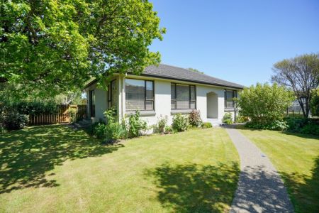 Stylish, Tidy and Superbly Located!