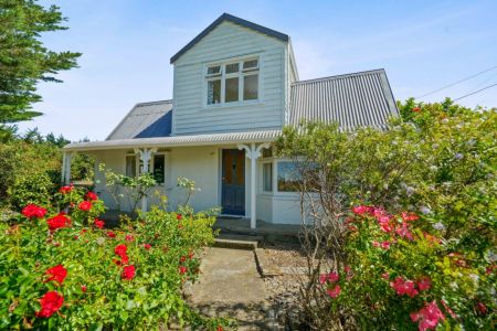 Quirky Country Charm in a Peaceful Rural Setting