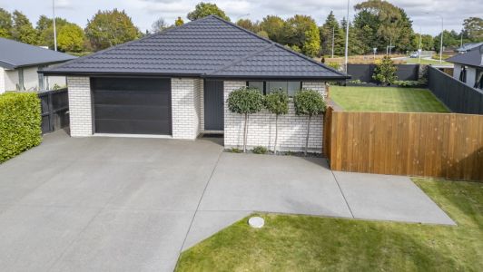 Modern Comfort and Entertaining Excellence