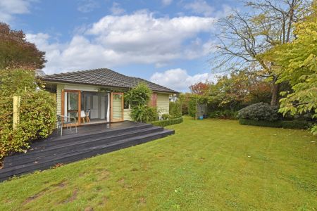 Charming Family Home in Burnside High School zone