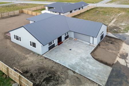 Big Section, Bonus Media Room - Must Sell!