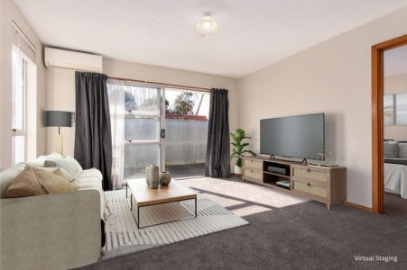 Entry-Level Unit in Top Location!