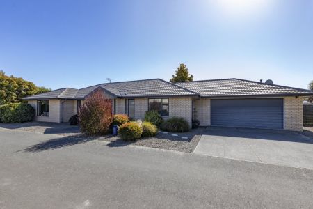 Spacious, Sunny & Private