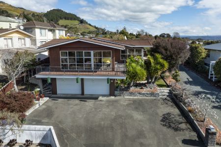 Spacious Solid Brick Family Home!