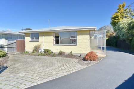 Exceptionally Well Maintained Unit