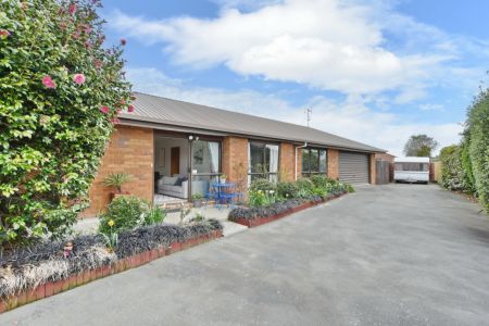 Room for the Family, Caravan, Motor Bikes and Cars