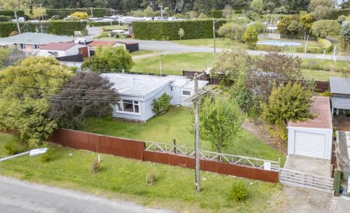 Affordable Beachside Escape – Sea’s the Day