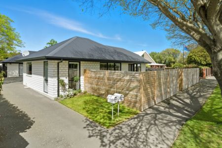 Contemporary, Easy Living Starts Here