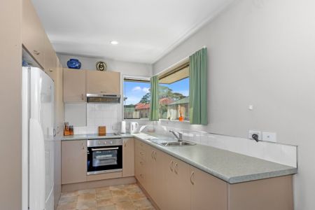 SO AFFORDABLE,  SO DELIGHTFUL OVER 60s TOWNHOUSE!