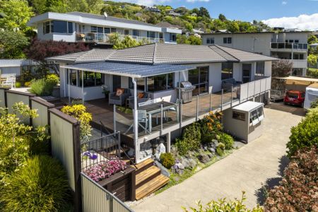 Paradise Found at 9 Lodestone Road, Richmond