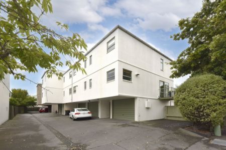 Prime Townhouse in Central City