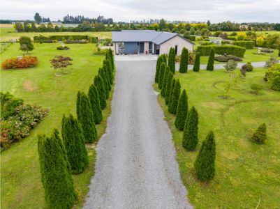 Space & Opportunity on 2 Hectares