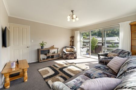 Double Glazed, Sunny, Tidy Unit, Close to the CBD!